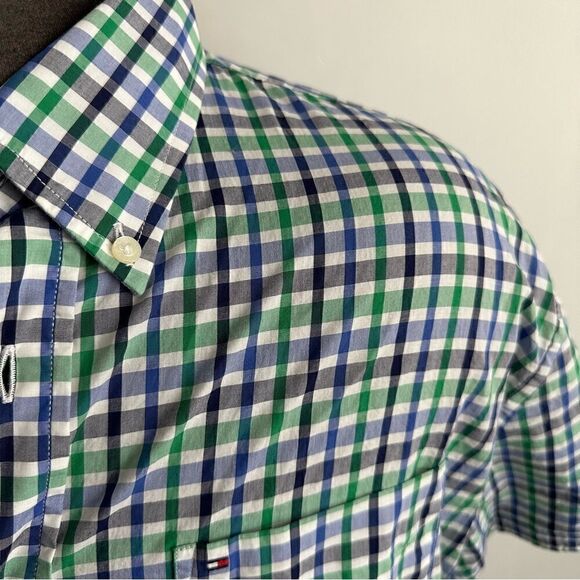 Checker Tommy Hilfiger Short Sleeve Button-Up, Size XL - Picture 8 of 8